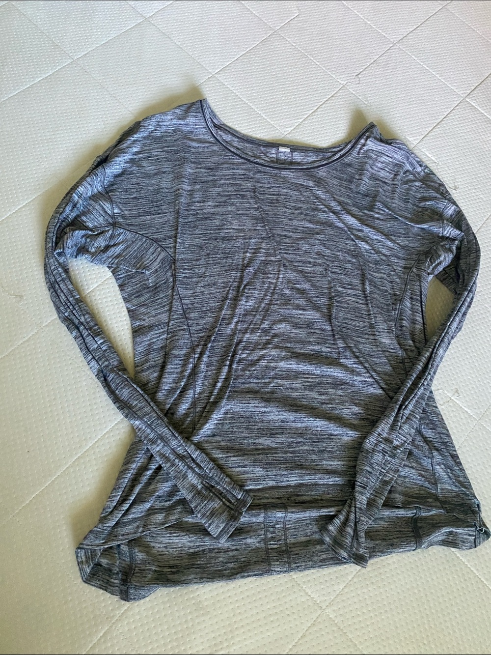 Lululemon long sleeve tee